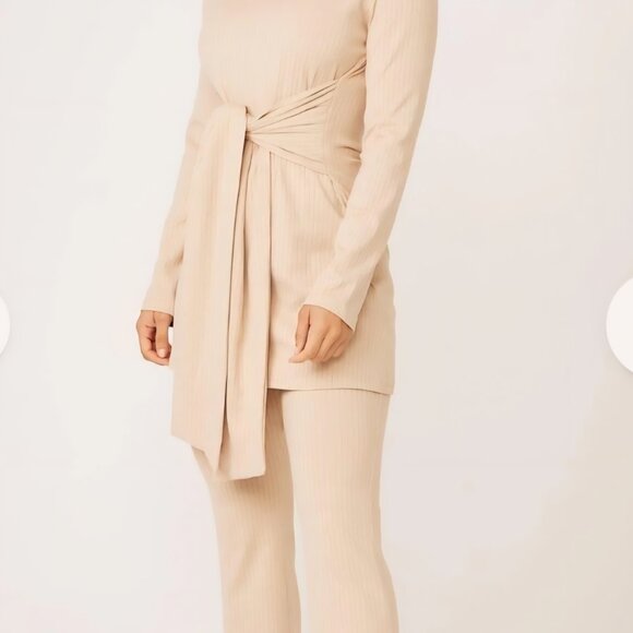 Zahraa the label Amara 2-Piece Matching Lounge Set - Picture 3 of 5